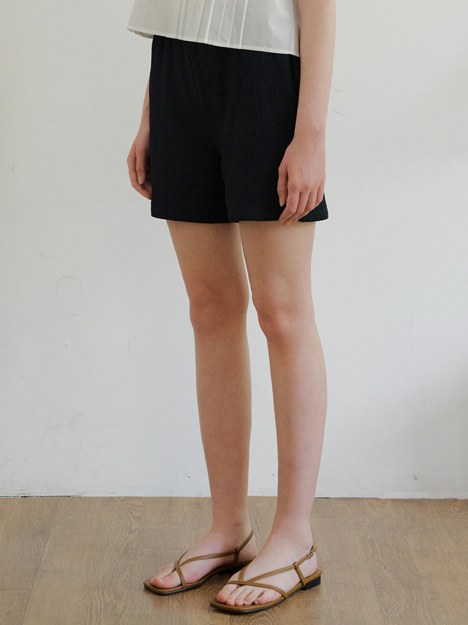 monts 1489 wavy banding shorts (black)