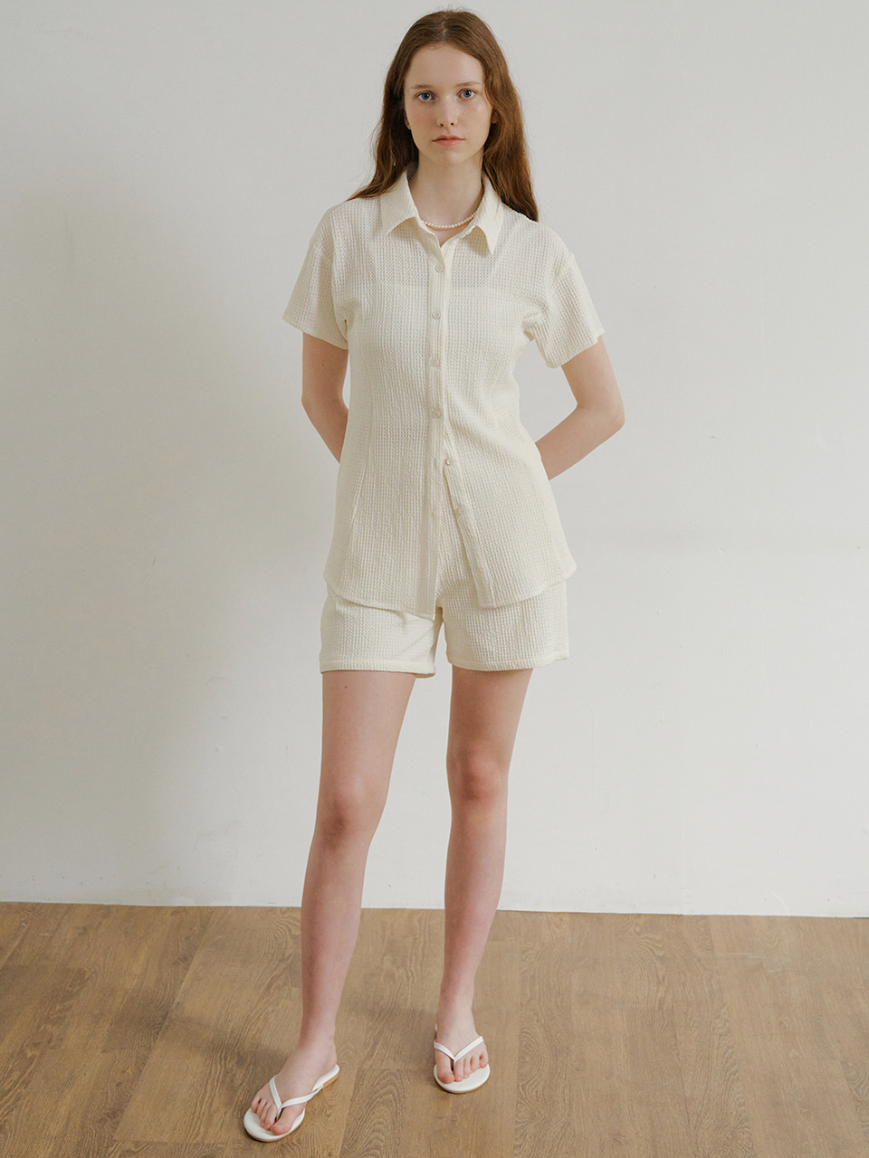 (set) wavy slim fit shirt (cream)+wavy banding shorts (cream)